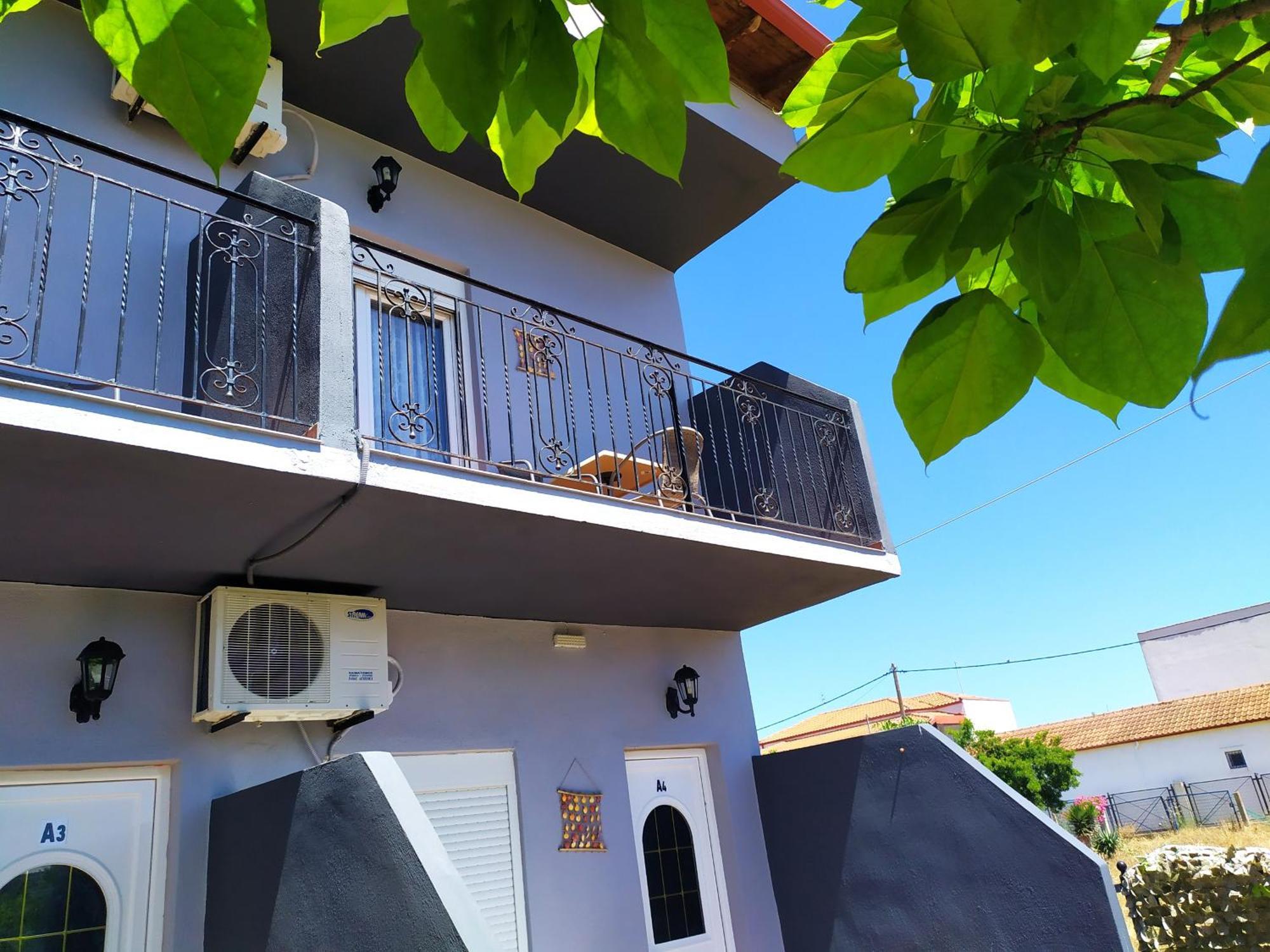 Noufara Apartments Néa Meságkala Pokoj fotografie